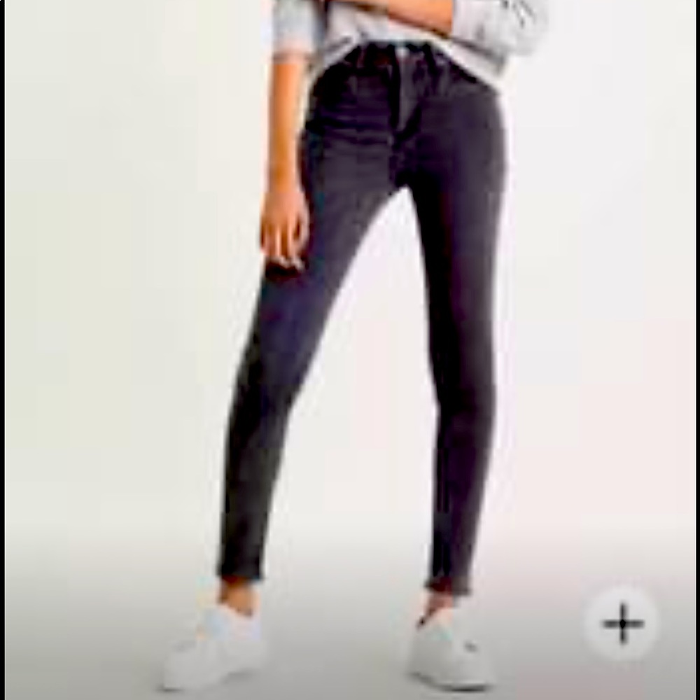 Levi’s mile high super skinny 26 x 32
